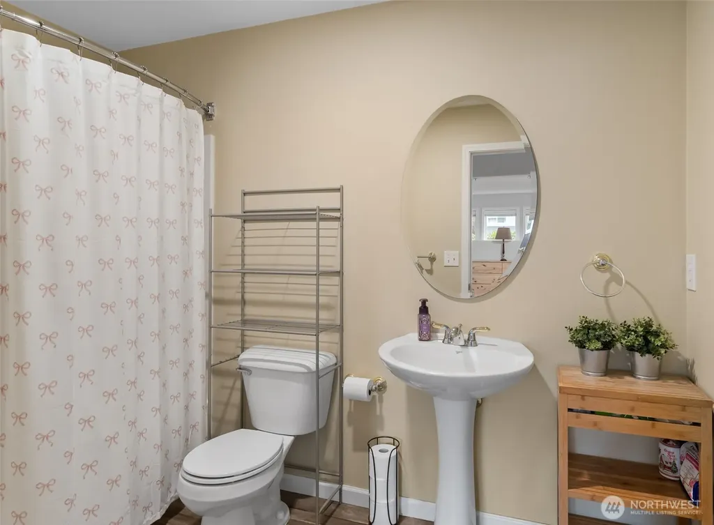 3713 Cedar Glen Way Anacortes WA 98221