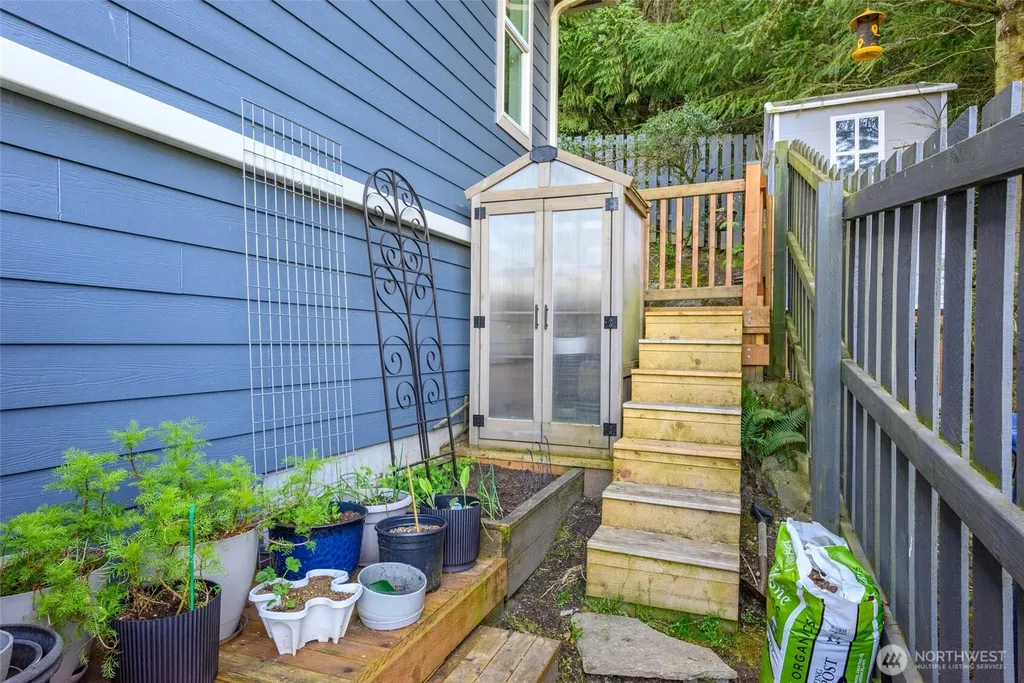 3713 Cedar Glen Way Anacortes WA 98221
