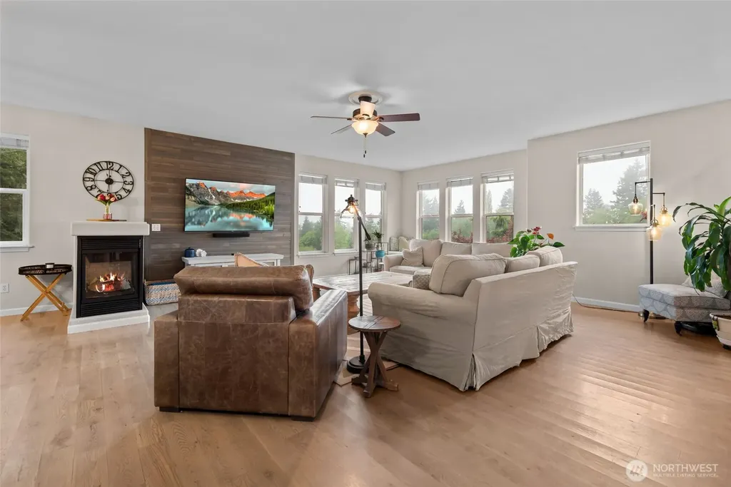 3713 Cedar Glen Way Anacortes WA 98221