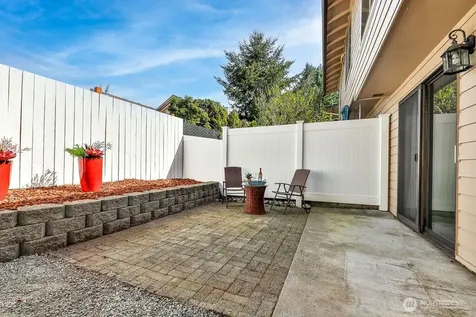 1555 Union Avenue NE Renton WA 98059