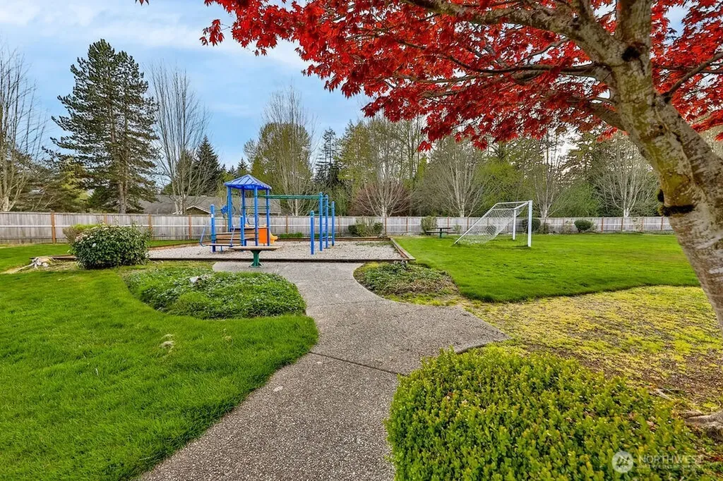 10024 13th Street SE Everett WA 98208