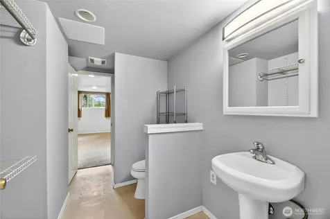 13459 SE 250th Court Kent WA 98042