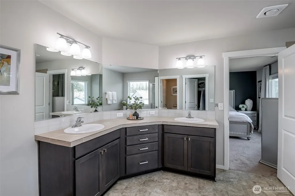 2933 Cassius Street NE Lacey WA 98516