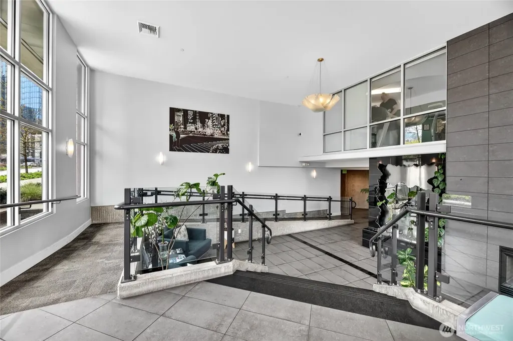 699 John Street Seattle WA 98109