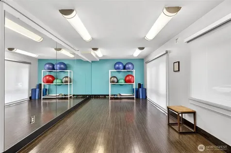 699 John Street Seattle WA 98109