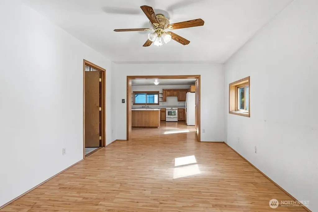 156 Williams Avenue Kelso WA 98626