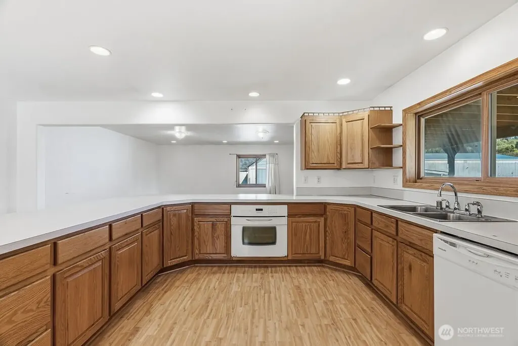 156 Williams Avenue Kelso WA 98626