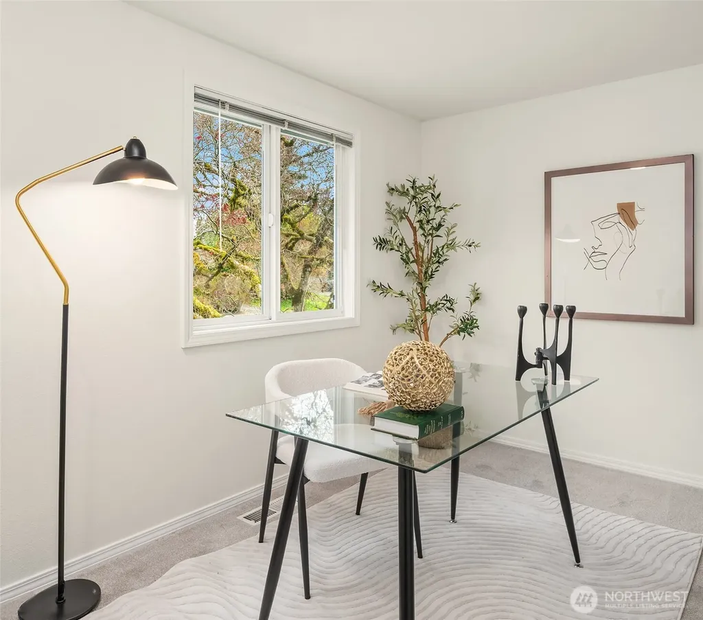 12817 SE 186th Place Renton WA 98058
