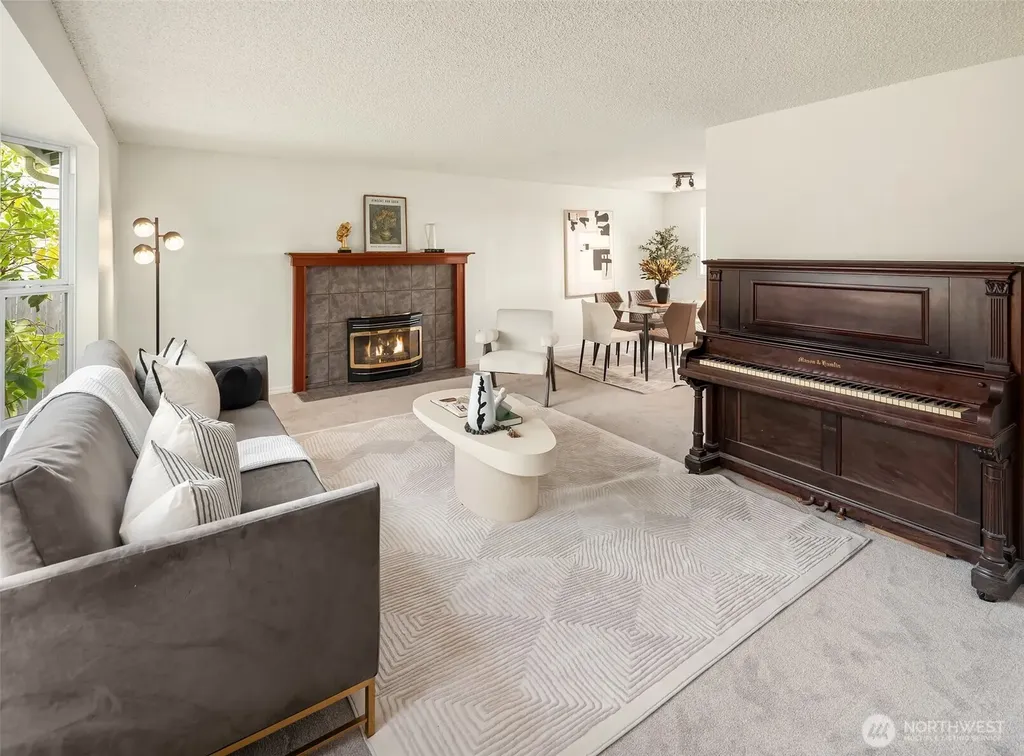 12817 SE 186th Place Renton WA 98058