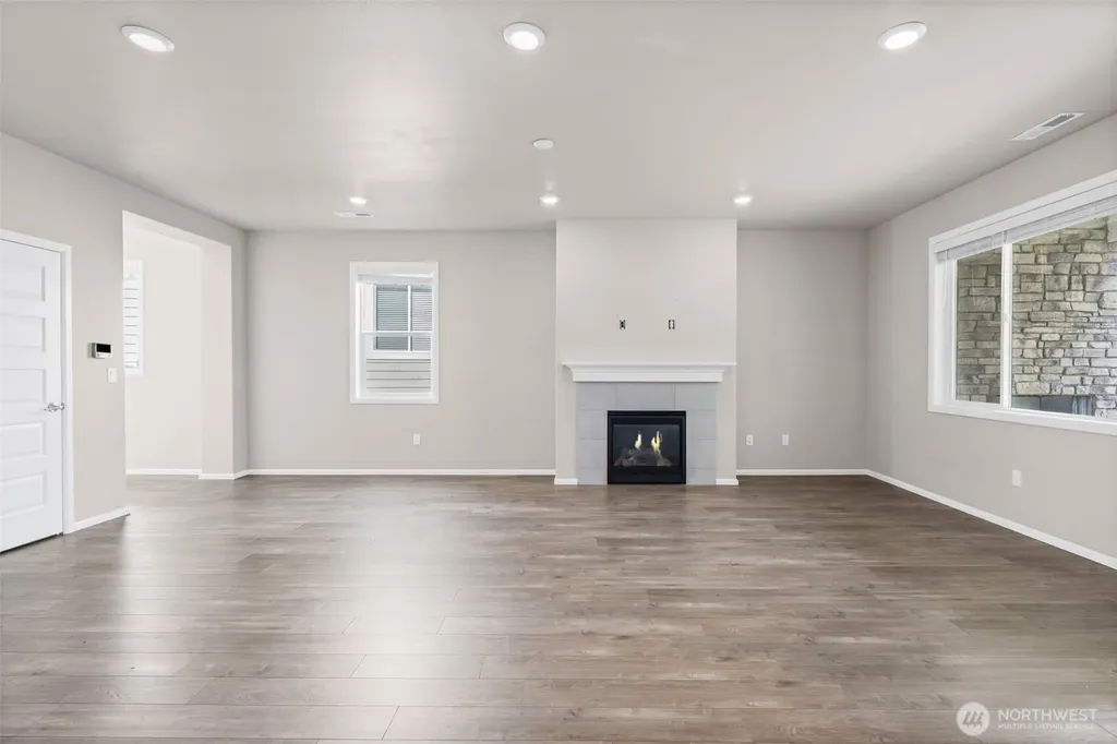 15025 Olympic Loop E Bonney Lake WA 98391