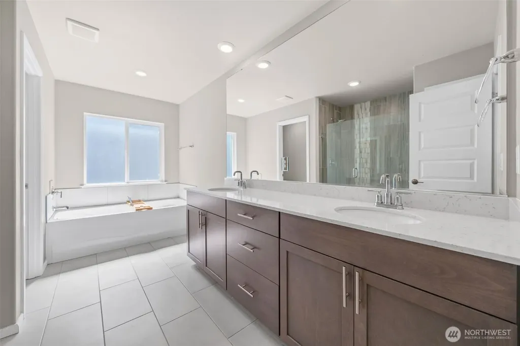 15025 Olympic Loop E Bonney Lake WA 98391