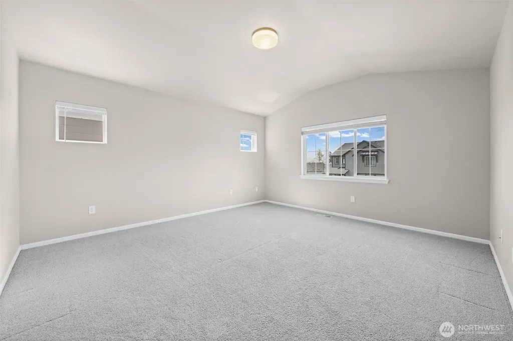 15025 Olympic Loop E Bonney Lake WA 98391