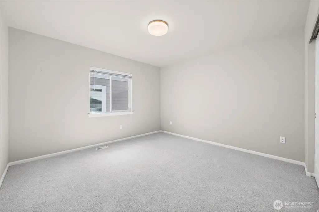 15025 Olympic Loop E Bonney Lake WA 98391