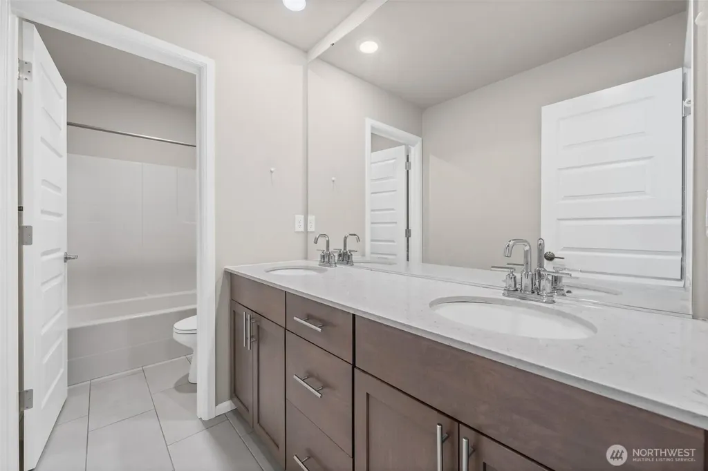 15025 Olympic Loop E Bonney Lake WA 98391