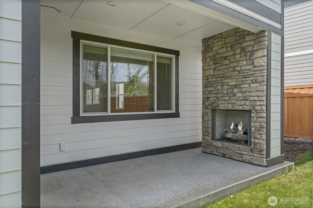 15025 Olympic Loop E Bonney Lake WA 98391