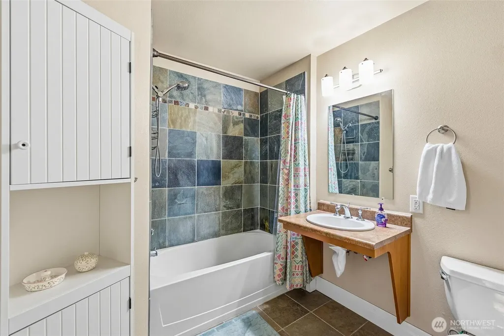 910 Harris Avenue Bellingham WA 98225