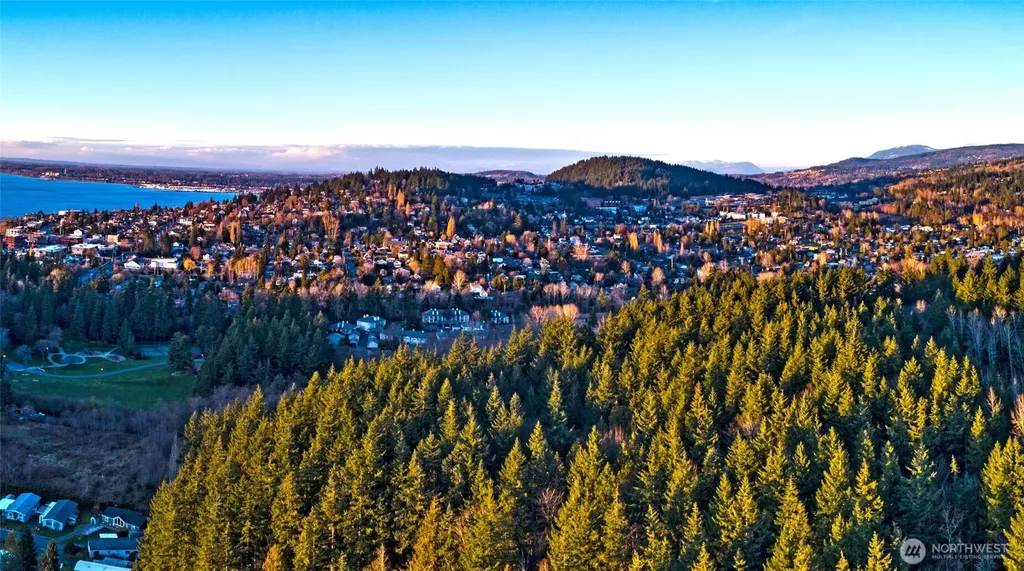 910 Harris Avenue Bellingham WA 98225