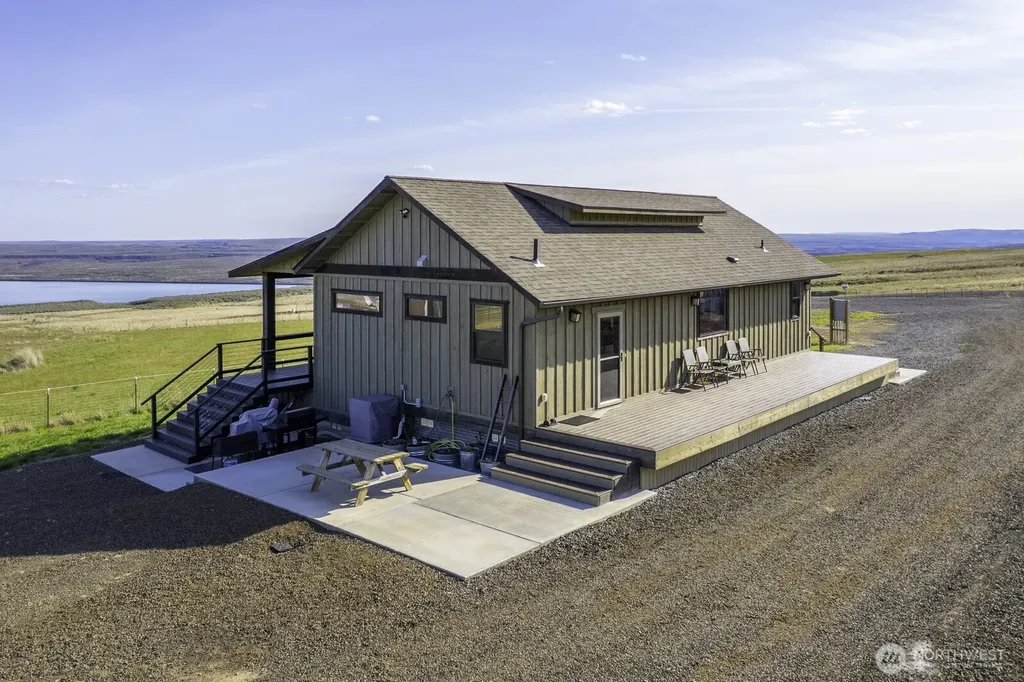 169 Banks Lake View Road Coulee City WA 99115