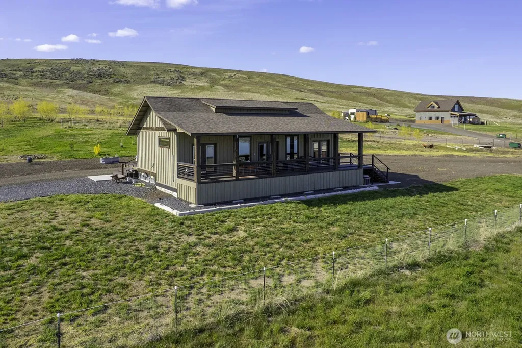169 Banks Lake View Road Coulee City WA 99115