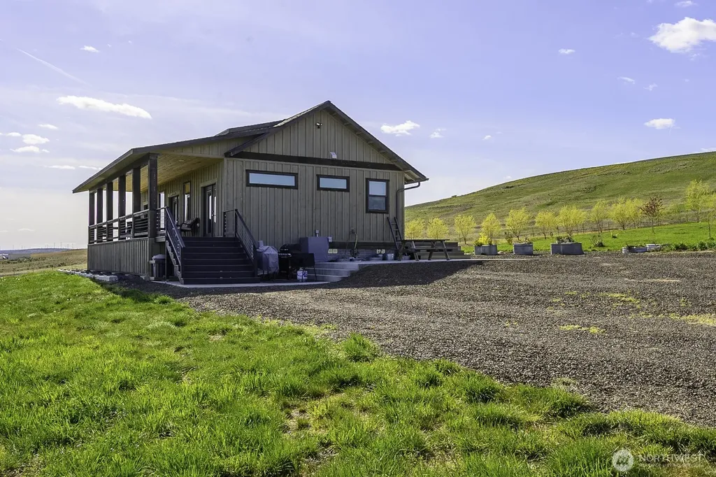 169 Banks Lake View Road Coulee City WA 99115