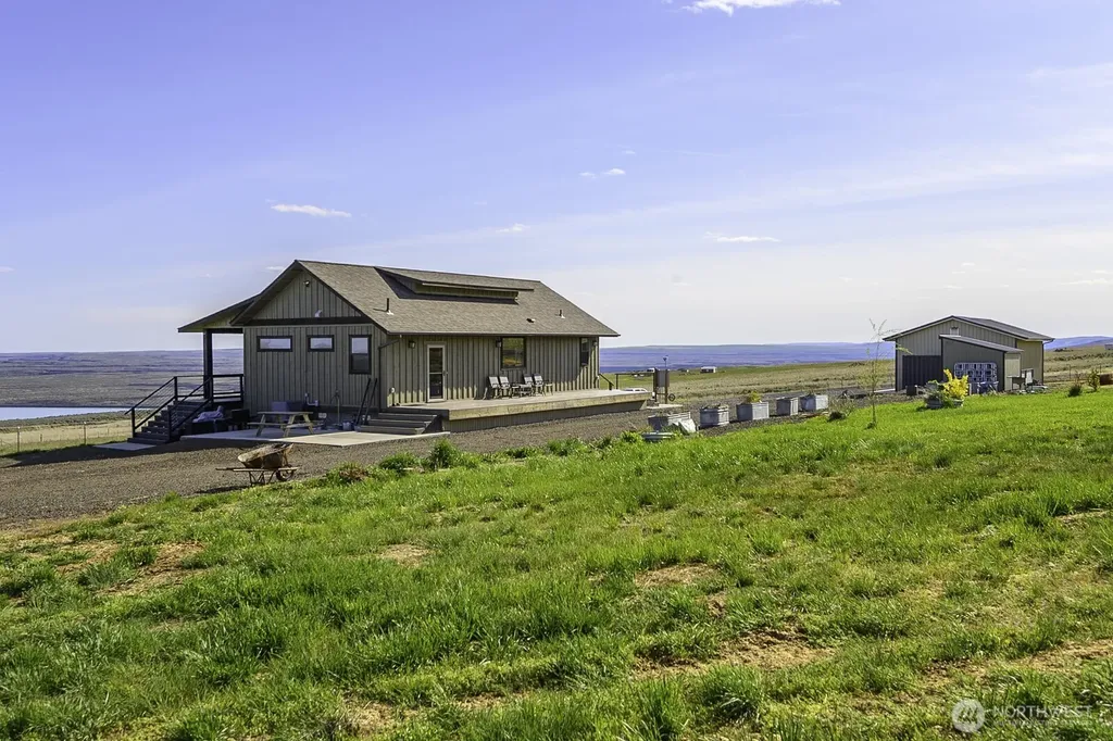 169 Banks Lake View Road Coulee City WA 99115