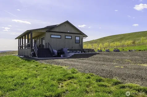 169 Banks Lake View Road Coulee City WA 99115