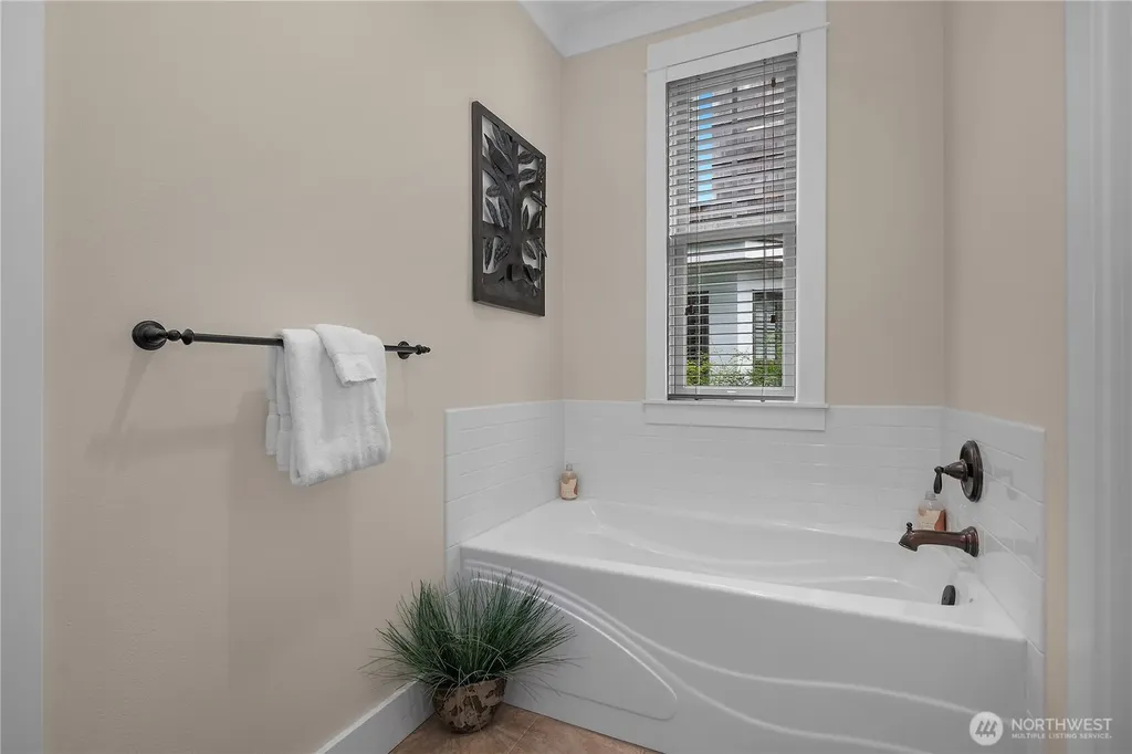 18 Primrose Lane Pacific Beach WA 98571