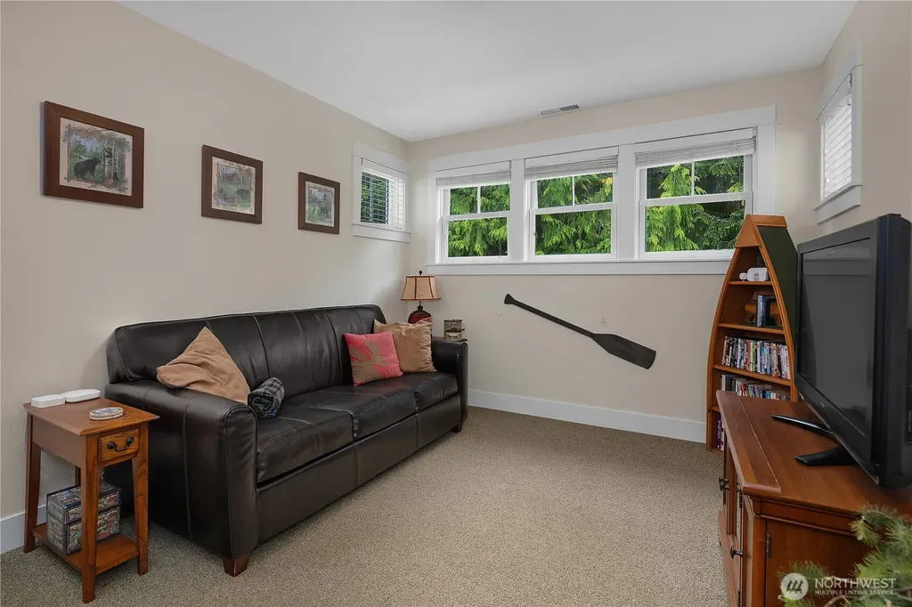 18 Primrose Lane Pacific Beach WA 98571