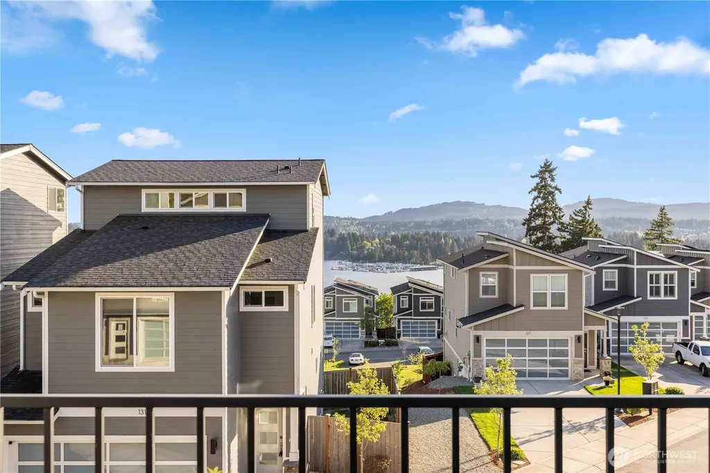 134 Blackfish Court Bremerton WA 98310