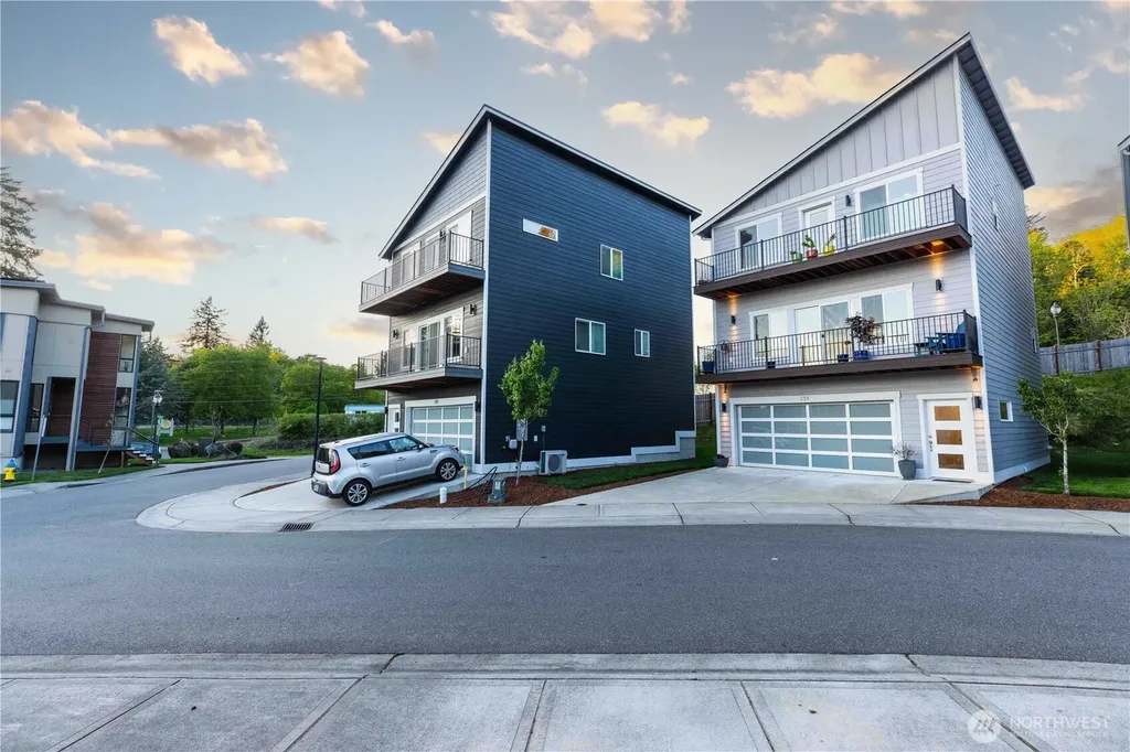 134 Blackfish Court Bremerton WA 98310