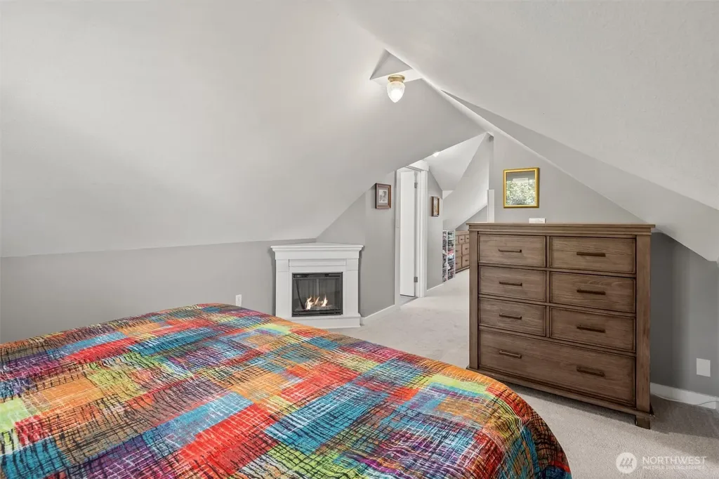10532 Evanston Avenue N Seattle WA 98133