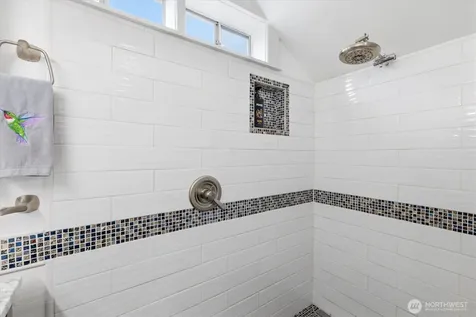 10532 Evanston Avenue N Seattle WA 98133