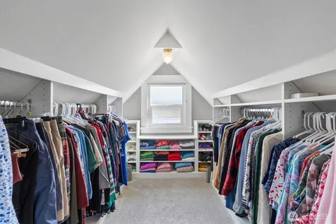 10532 Evanston Avenue N Seattle WA 98133