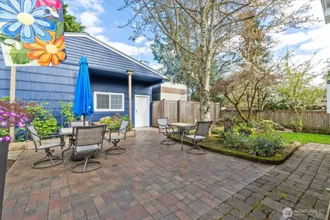 10532 Evanston Avenue N Seattle WA 98133