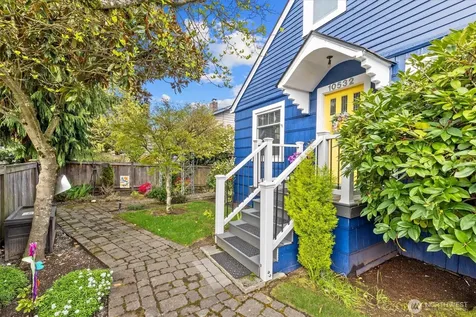 10532 Evanston Avenue N Seattle WA 98133