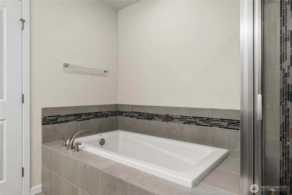 6705 139th Street Ct E Puyallup WA 98373
