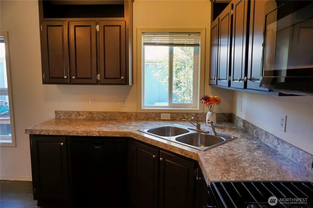 2350 Douglas Road Ferndale WA 98248