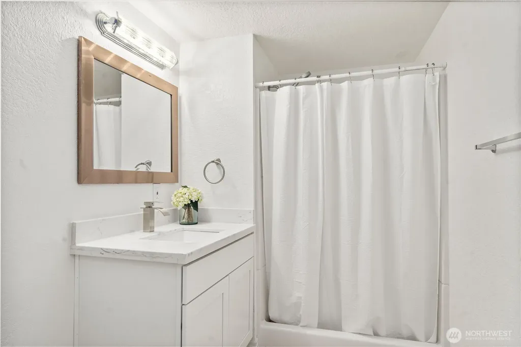 20709 NE 79th Street Redmond WA 98053