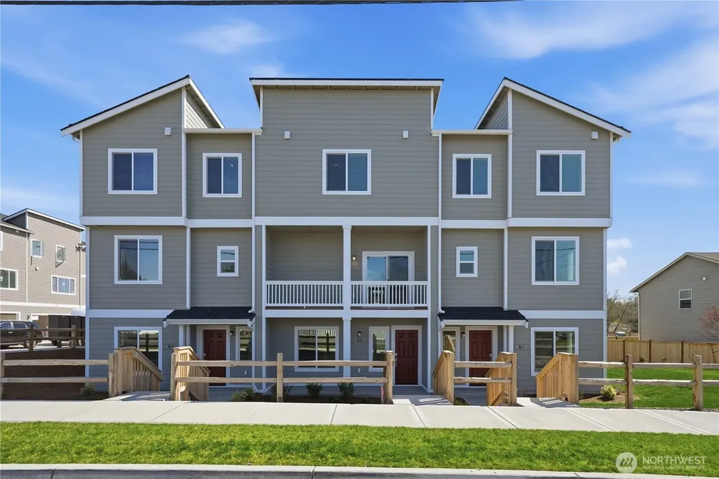 9811 31st Avenue SE Everett WA 98208