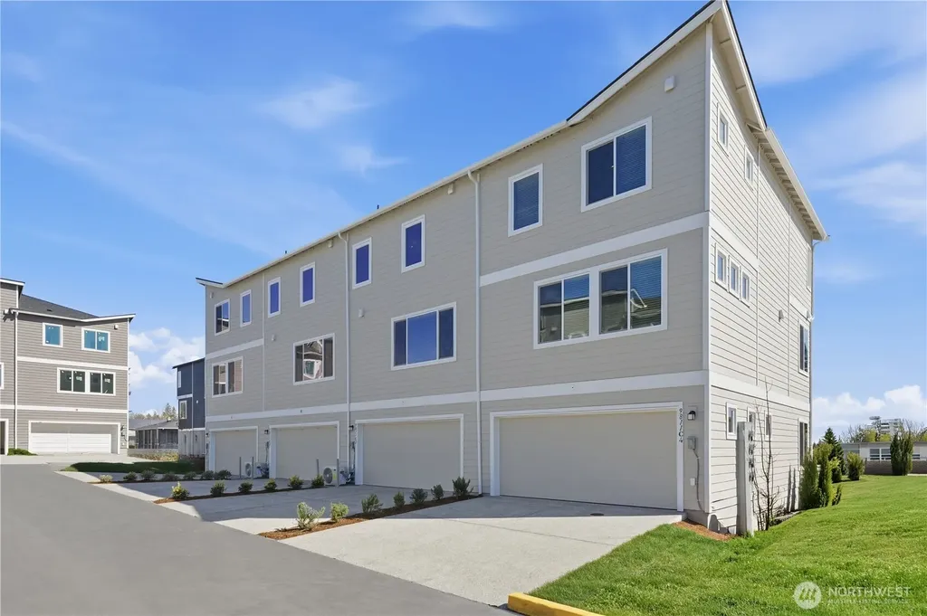 9811 31st Avenue SE Everett WA 98208
