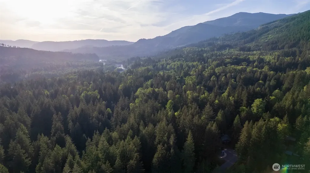 7534 Glacier Springs Drive Deming WA 98244
