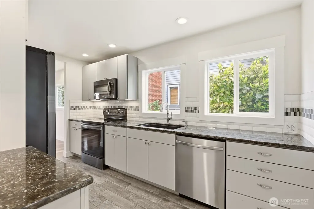 2309 State Street Everett WA 98201