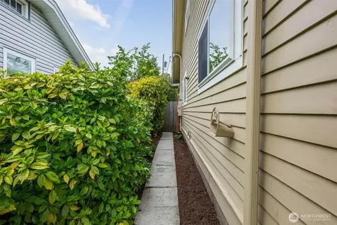 2309 State Street Everett WA 98201