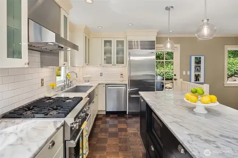502 Lake Washington Boulevard E Seattle WA 98112