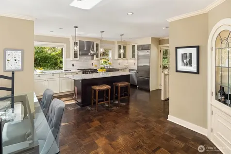 502 Lake Washington Boulevard E Seattle WA 98112