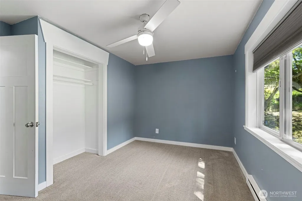2712 Hefner Avenue Bremerton WA 98310