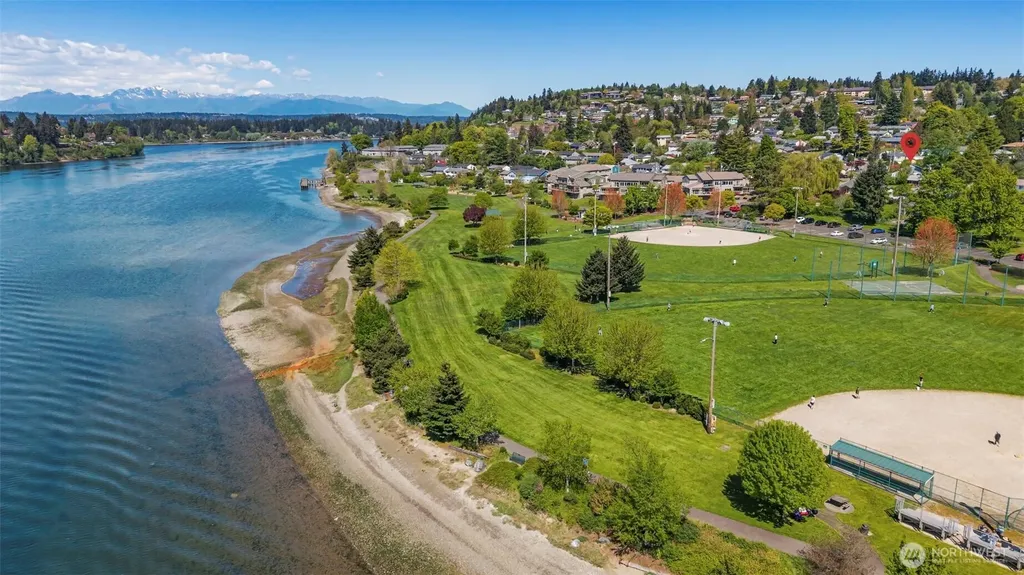2712 Hefner Avenue Bremerton WA 98310