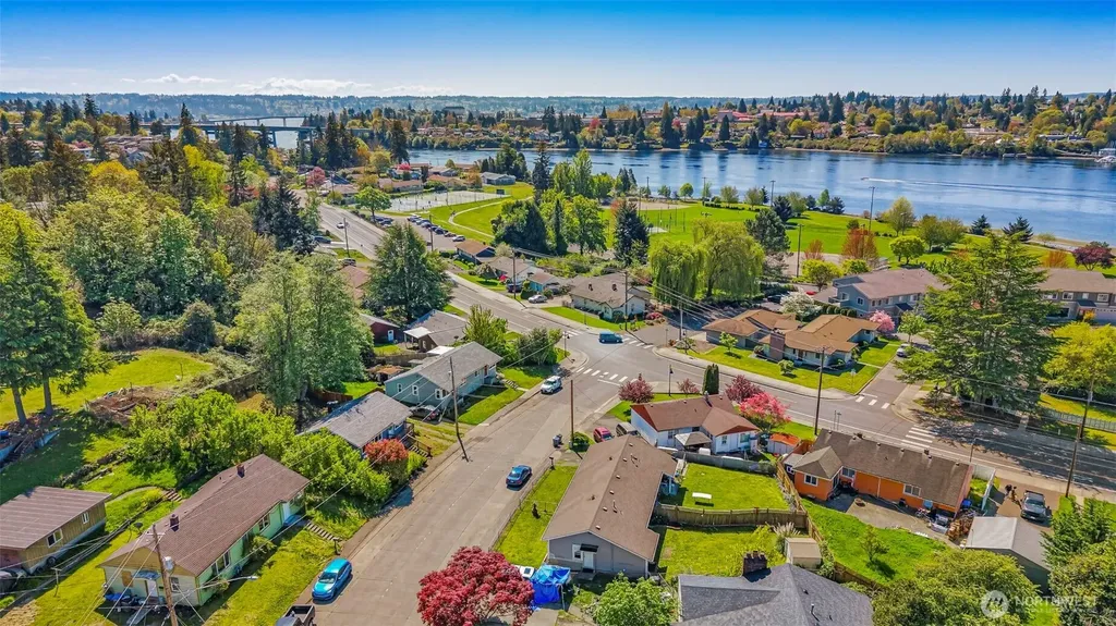 2712 Hefner Avenue Bremerton WA 98310
