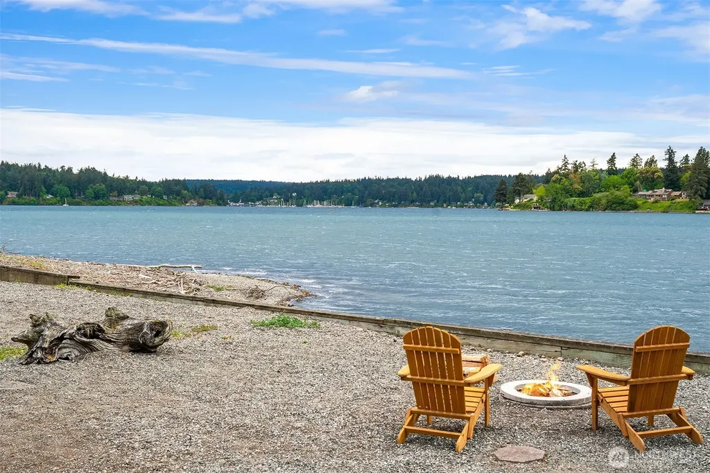 22113 Dockton Road SW Vashon WA 98070
