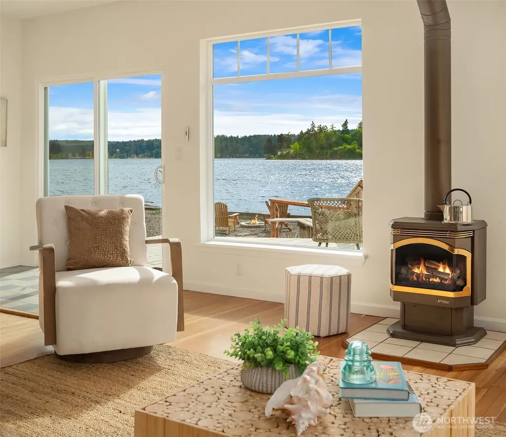 22113 Dockton Road SW Vashon WA 98070